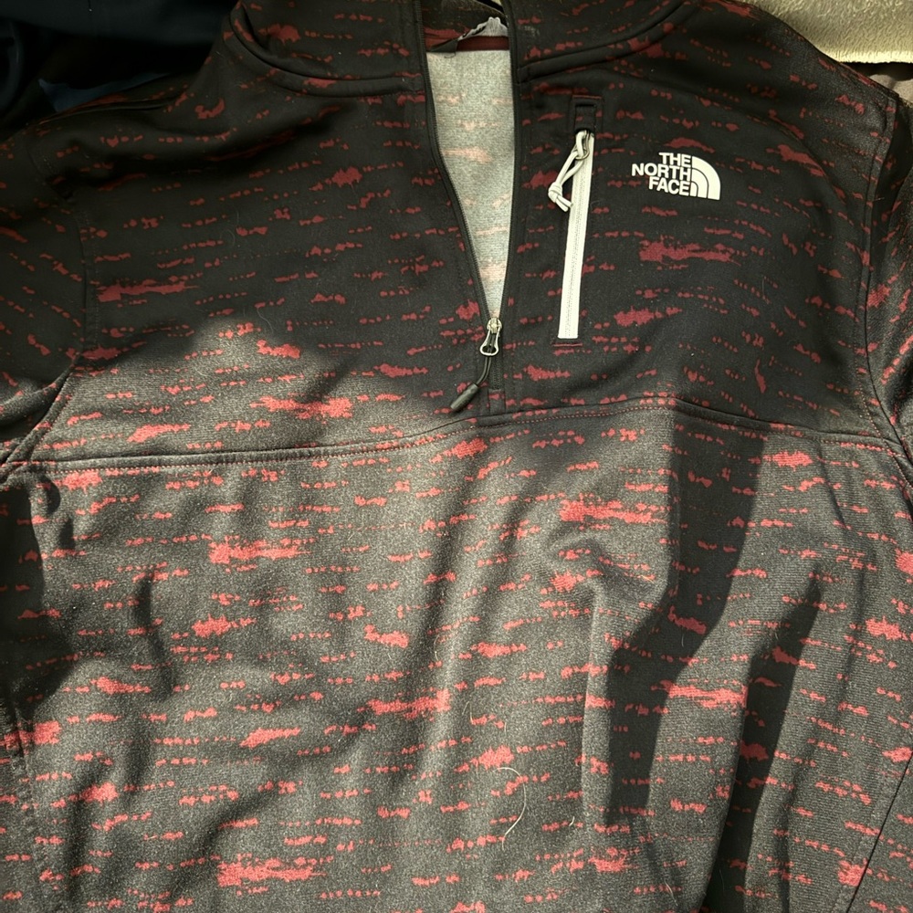 Men’s long sleeve, North Face, quarter-zip
